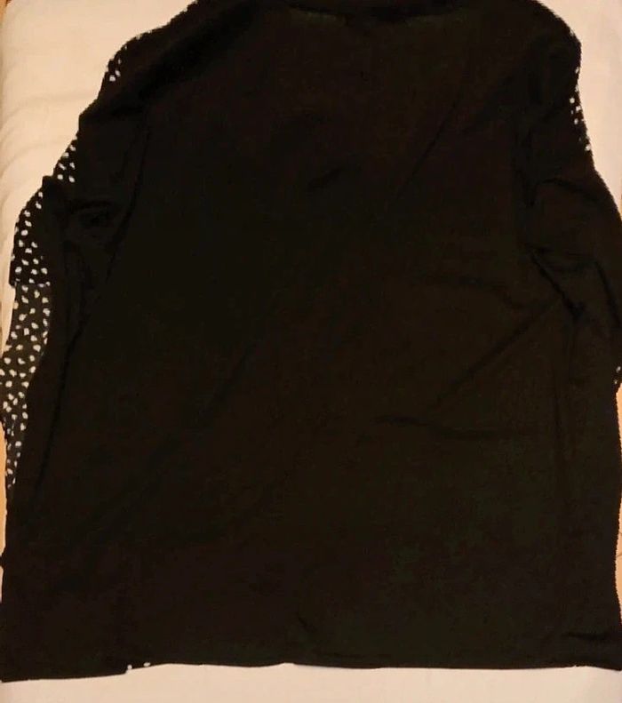 Tee-shirt noir et pois blanc - photo numéro 3