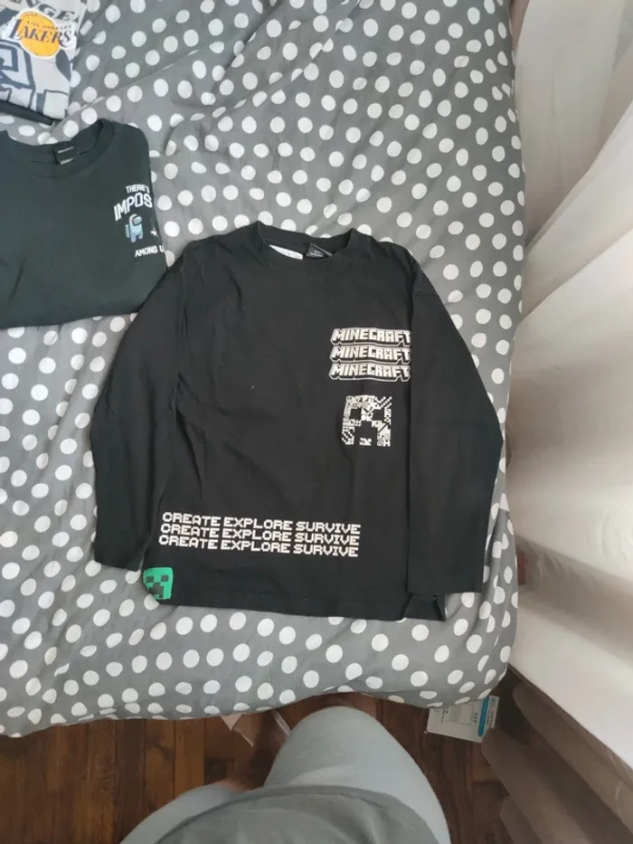 Deux noir t-shirts manches longues Zara - photo numéro 2