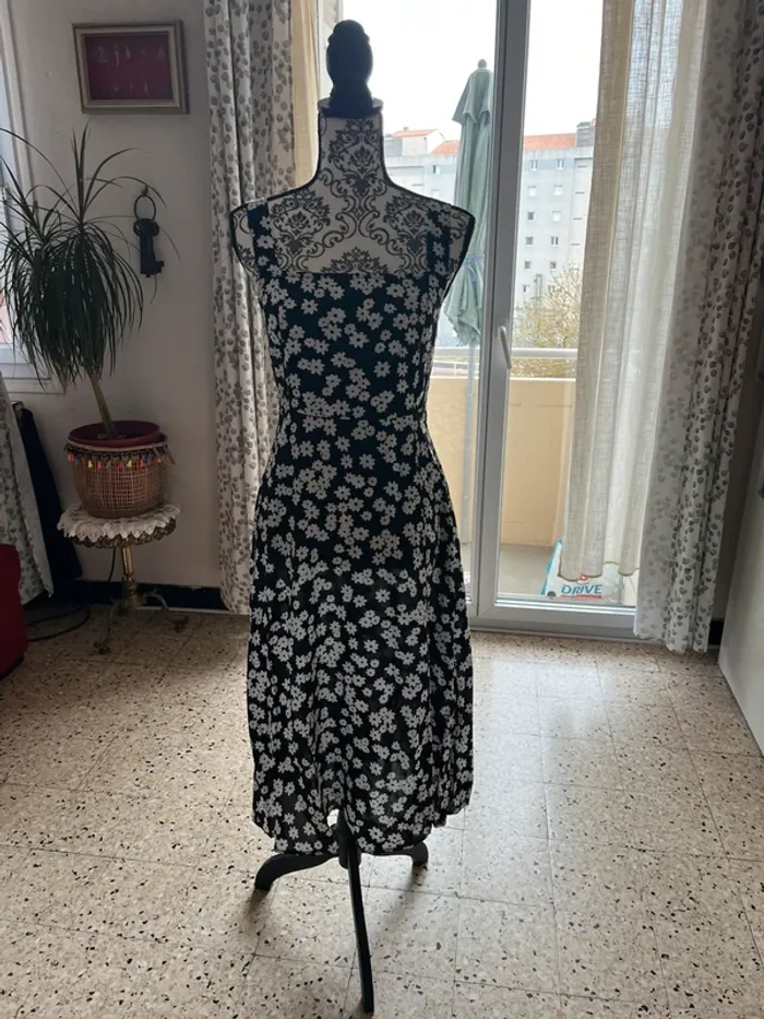 Magnifique robe Xside neuve