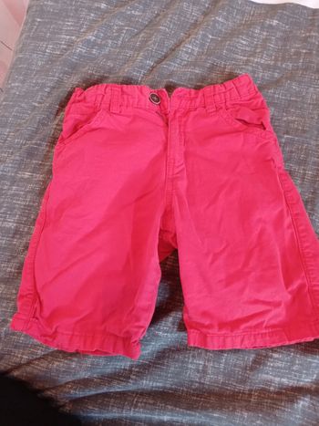 Short rouge 6 ans