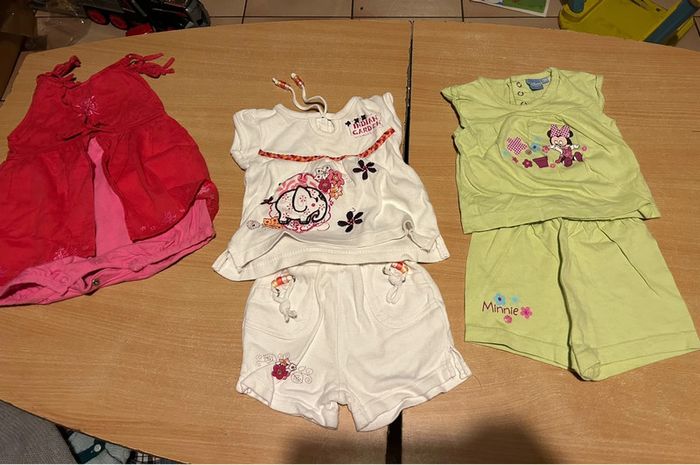 Lit de 25 vêtements taille 3 mous - photo numéro 3