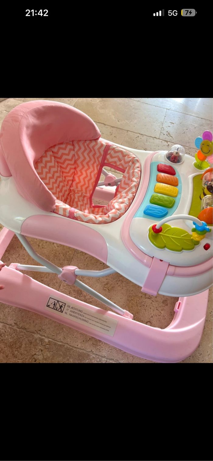 Trotteur bébé rose