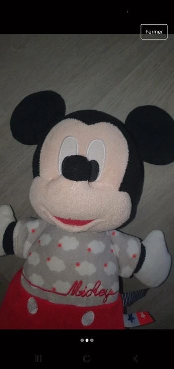 Peluche doudou Mickey