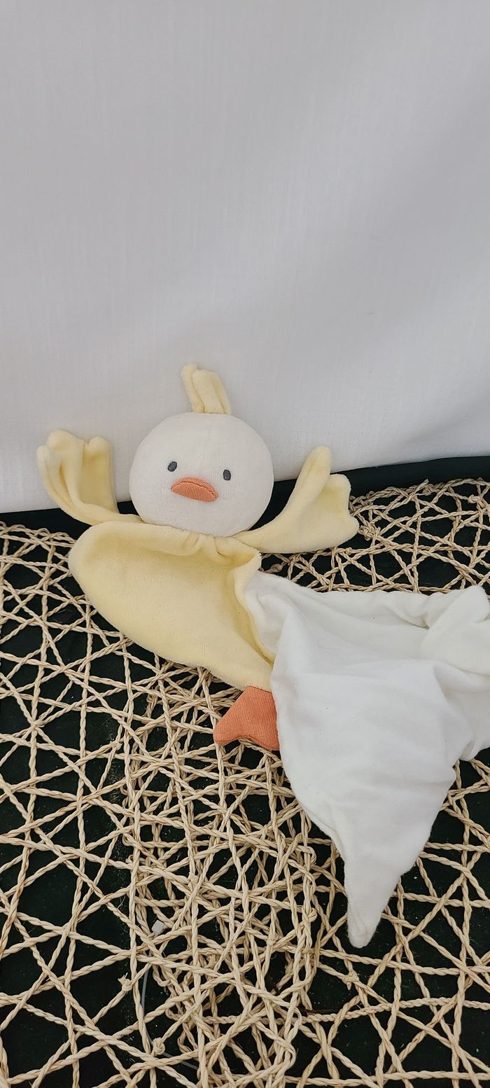 Doudou plat poussin jaune mouchoir BERLINGOT - photo numéro 3