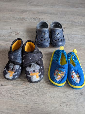 Chaussons / sandales bébé 