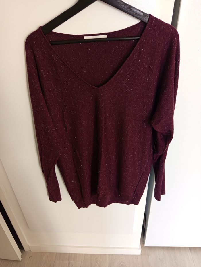 Pull irisé col V
