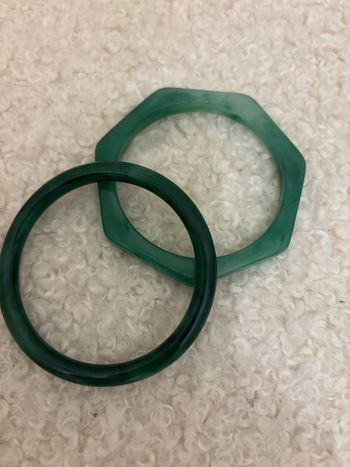 🌹🍀Lot de 2 Bracelets Joncs Verts  neufs🌹🍀