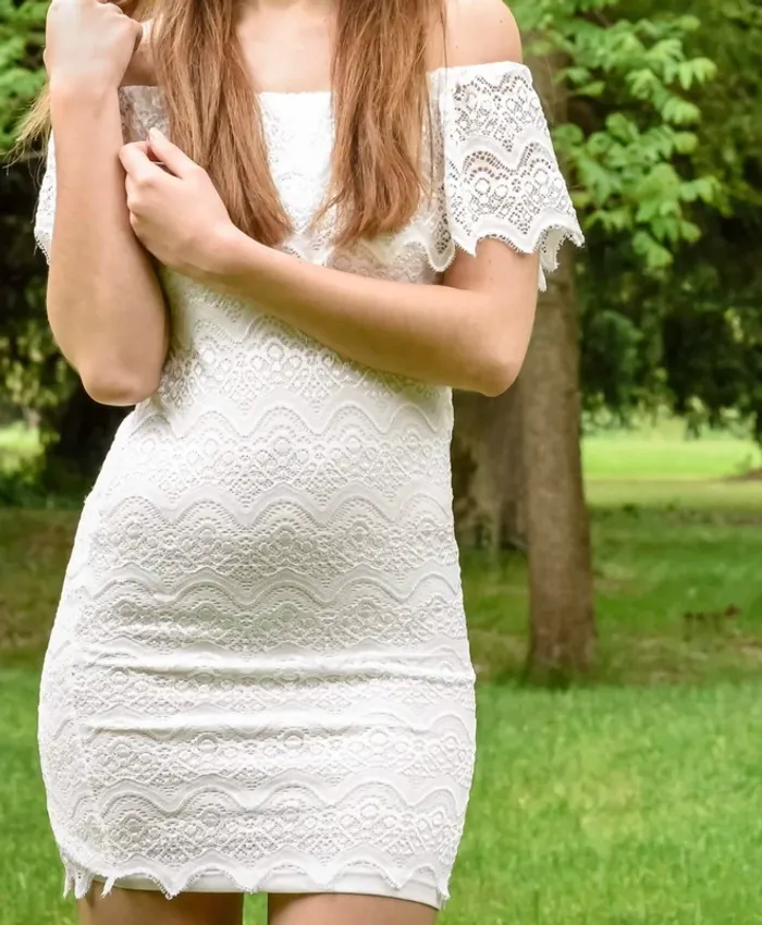 Robe dentelle blanche - photo numéro 2