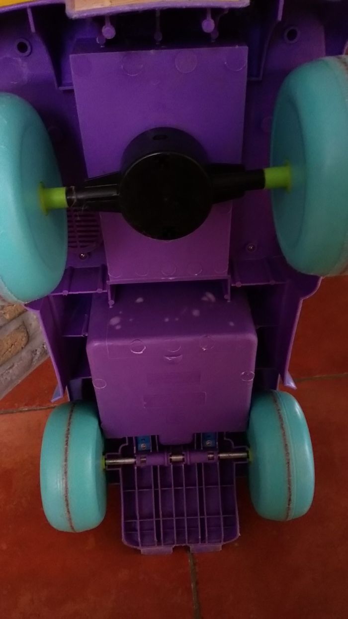 Petite voiture musicale winnie - photo numéro 4