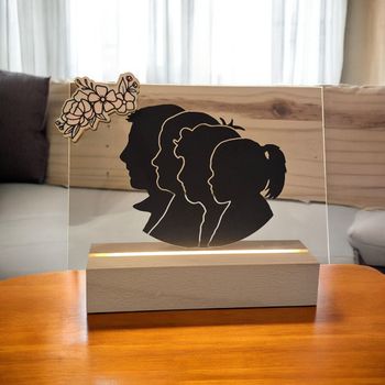 Cadre silhouette personnalisé sur socle en bois – Portrait famille, couple ou enfant 