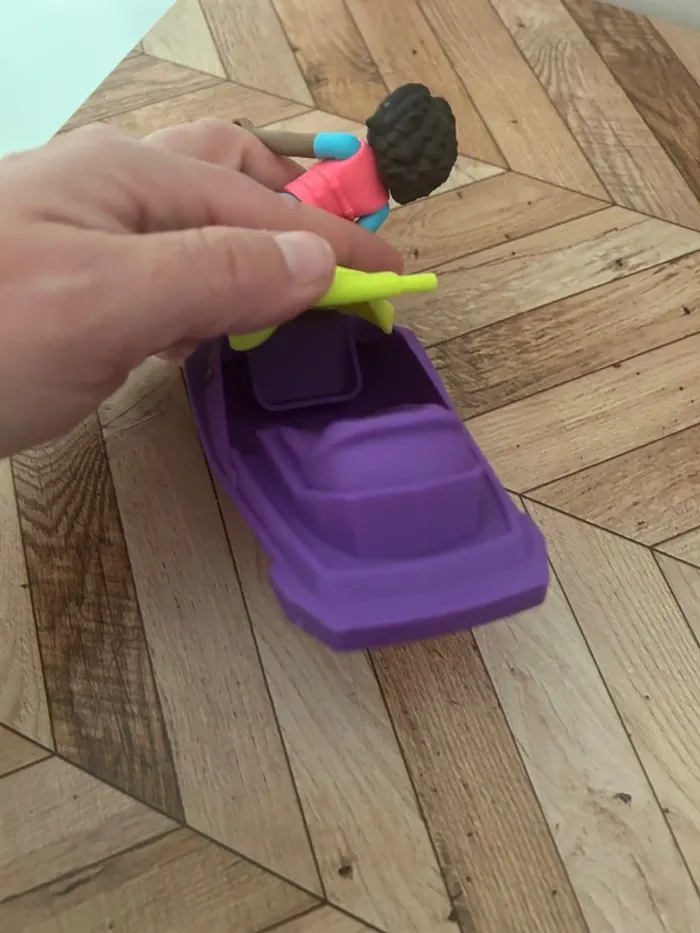 Lot de jouet reine des neiges et Barbie - photo numéro 10