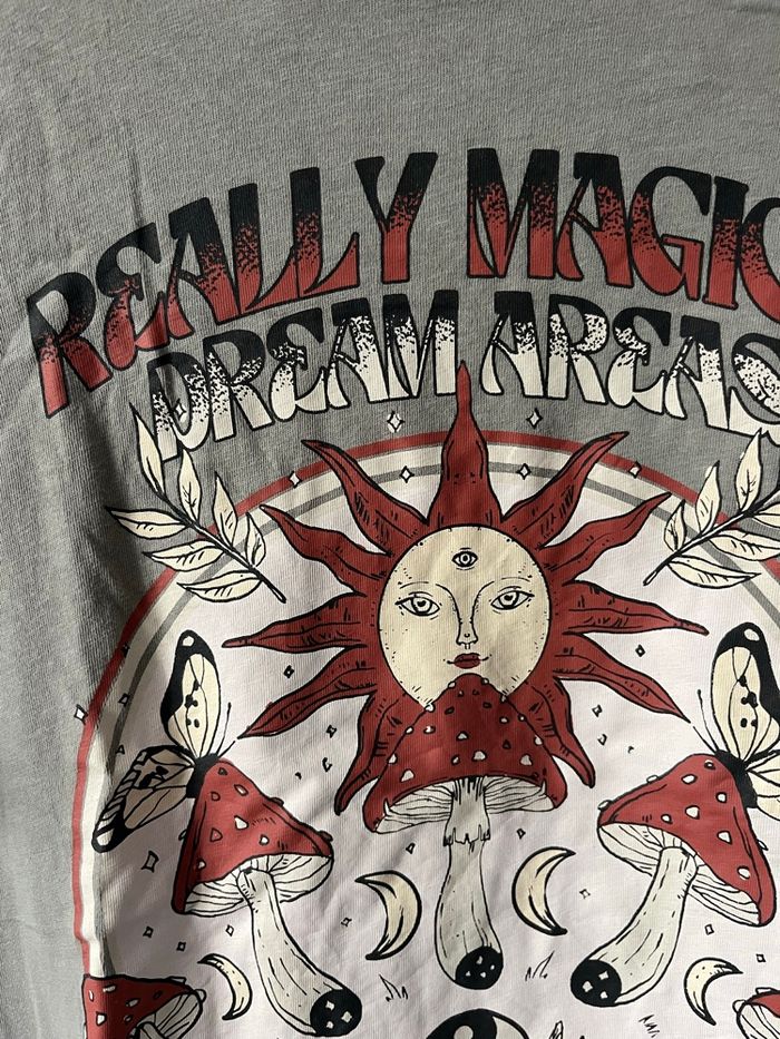 T-shirt kaki Pull & Bear - photo numéro 2