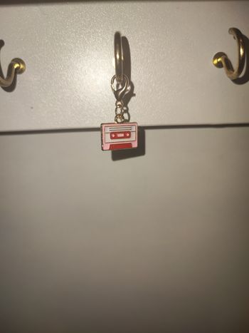 Porte-clé Cassette rétro 🎵 – Neuf