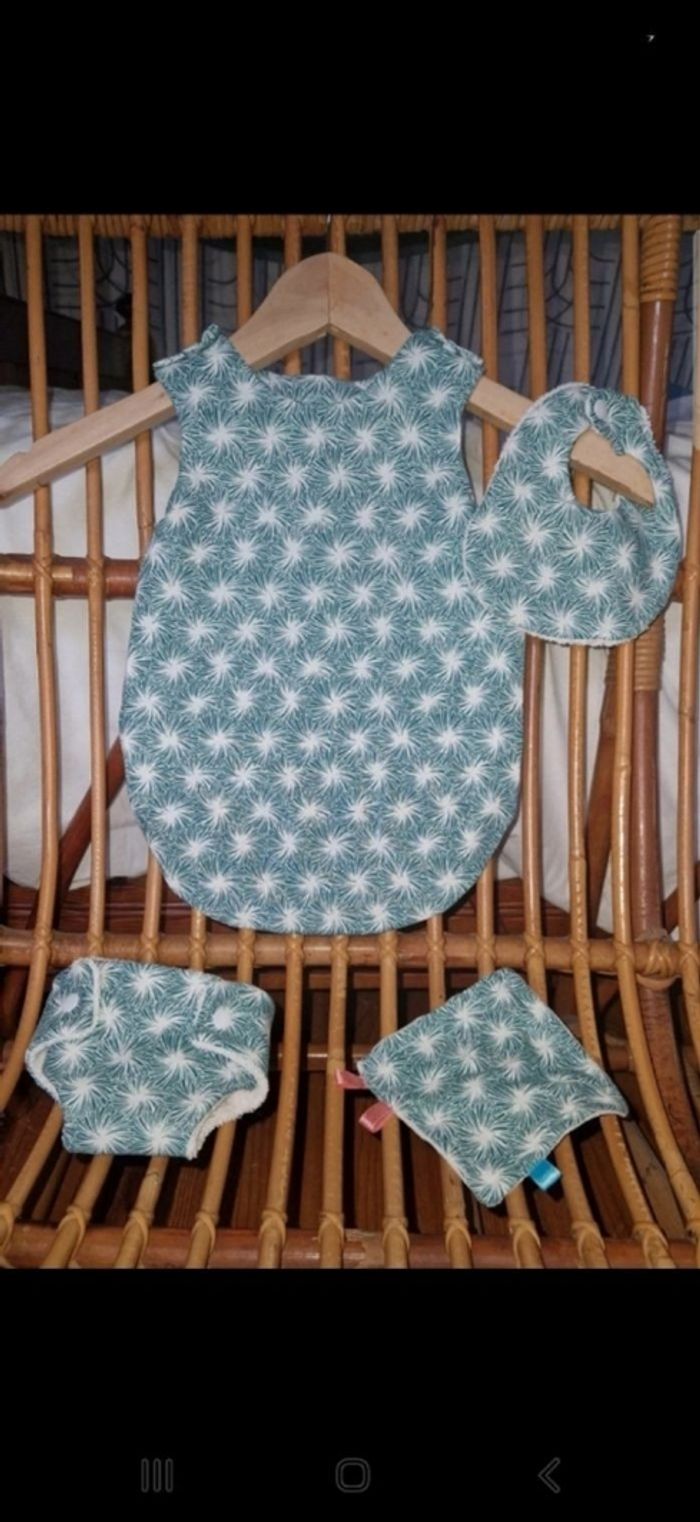 Ensemble poupée poupon