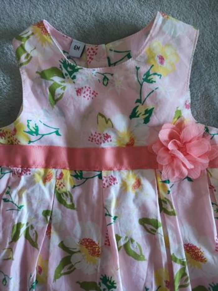 Robe 6mois - photo numéro 2
