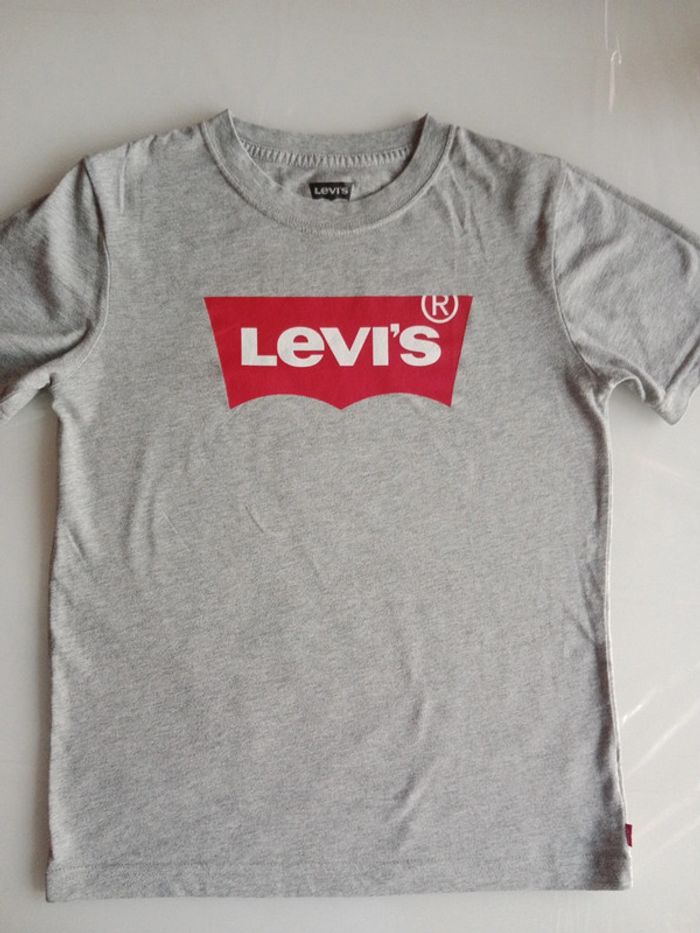 Tee shirt LEVI'S enfant taille 12 ans