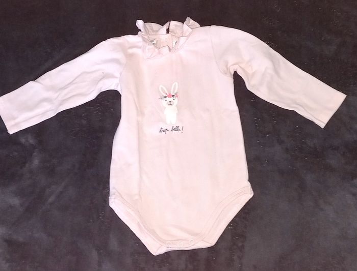 Bodie mculotte 6 mois rose très bon état de marque marese