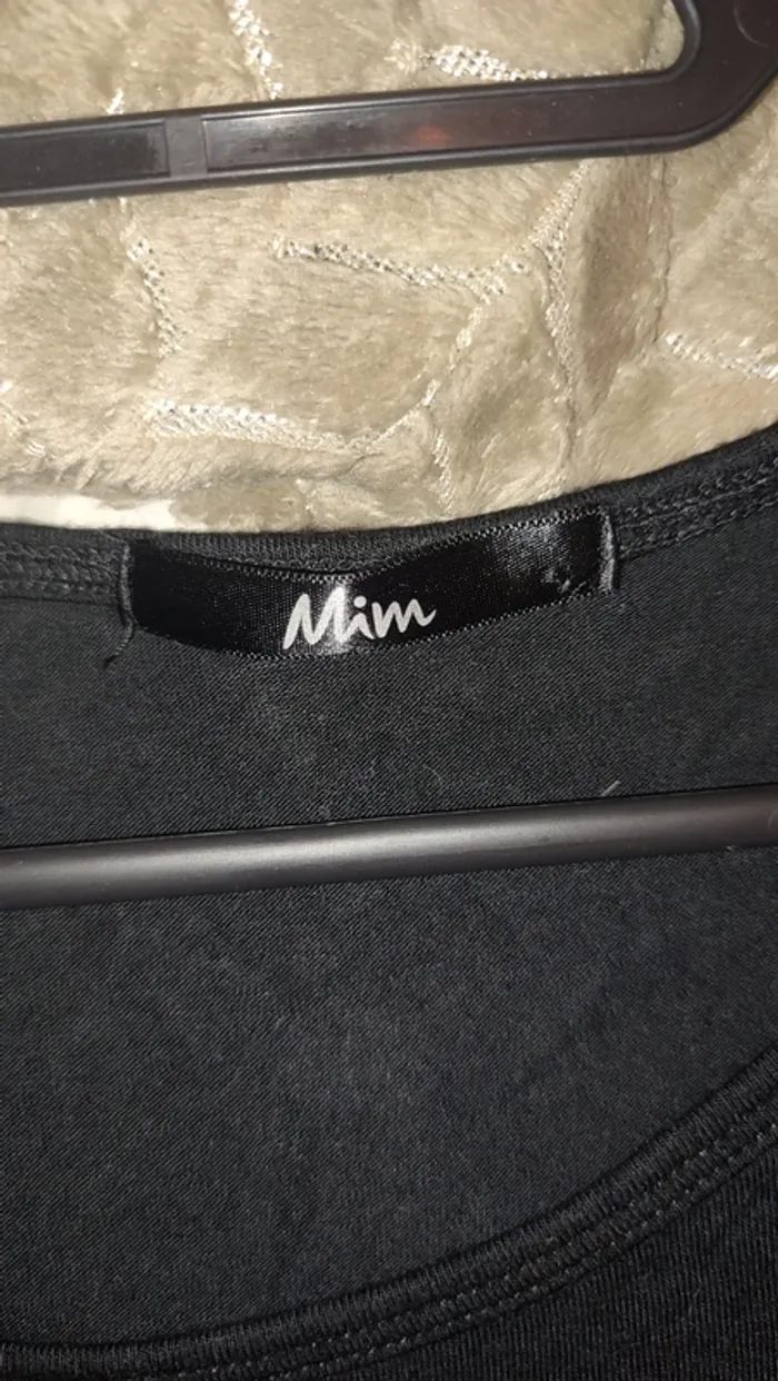 Tshirt noir près du corps Mim - photo numéro 3