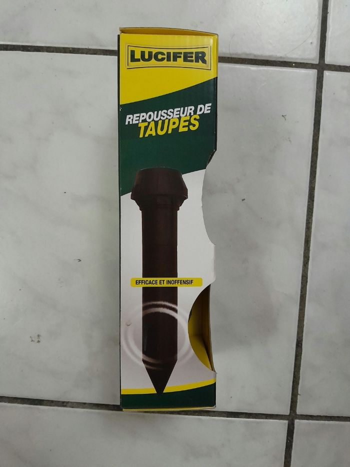 Repousseur de taupes - photo numéro 2