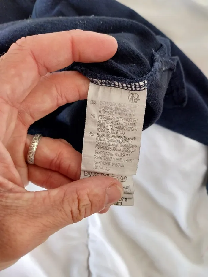 Tee-shirt manche longue fille 4 ans - photo numéro 4