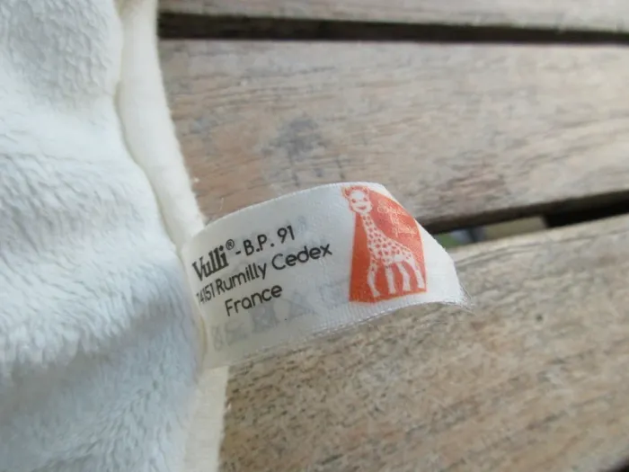 2 doudous carrés vulli sophie la girafe comme neufs - photo numéro 7