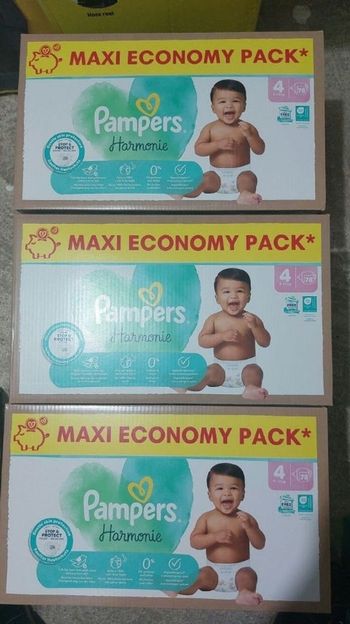 Couche pampers taille 4harmonie 78couche par carton soit 234couche pour 65euro