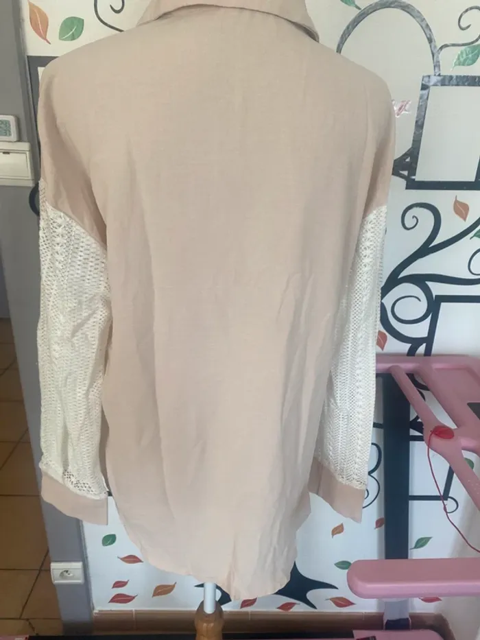 Chemise ou blouse d’été tissu respirant confortable décontractée taille L - photo numéro 3