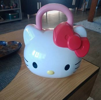 La discothèque de Hello Kitty