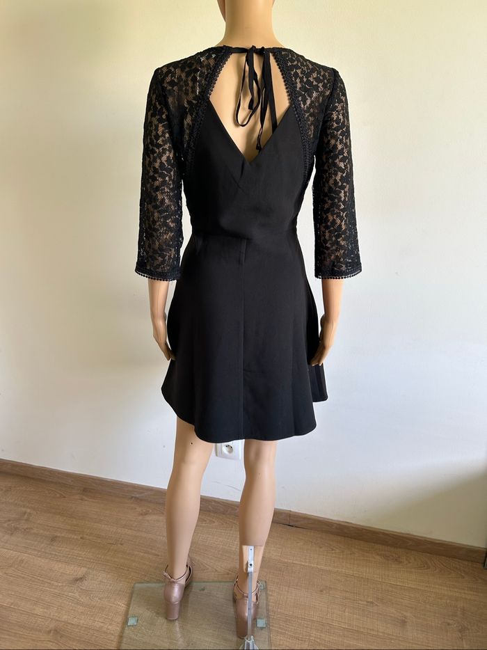 Robe noire neuve avec dentelle Grace&Mila taille S (valeur 55€) - photo numéro 6