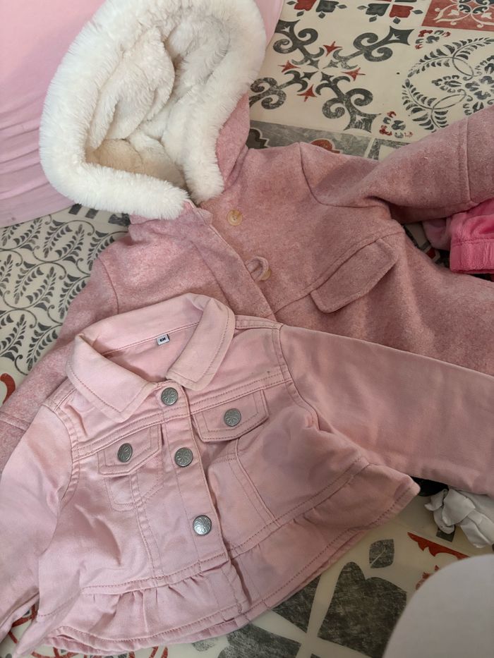 Lot de vêtement fille de 6 mois - photo numéro 3