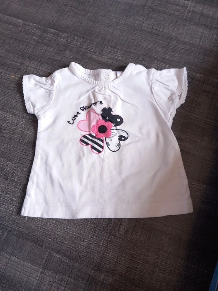 T-shirt taille 74cm c&a - photo numéro 1