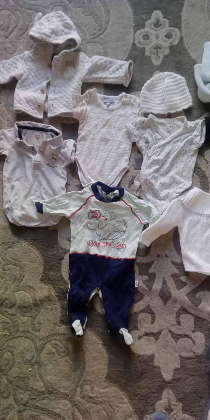 Lot vêtements naissance - photo numéro 3
