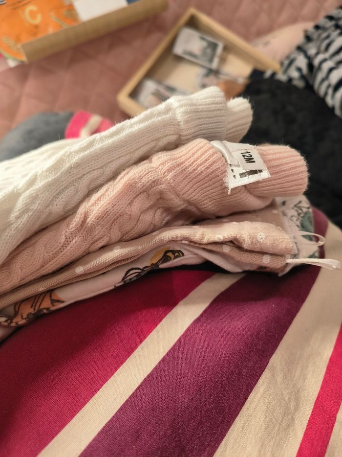 Lot de vêtements fille9 A12 mois - photo numéro 3
