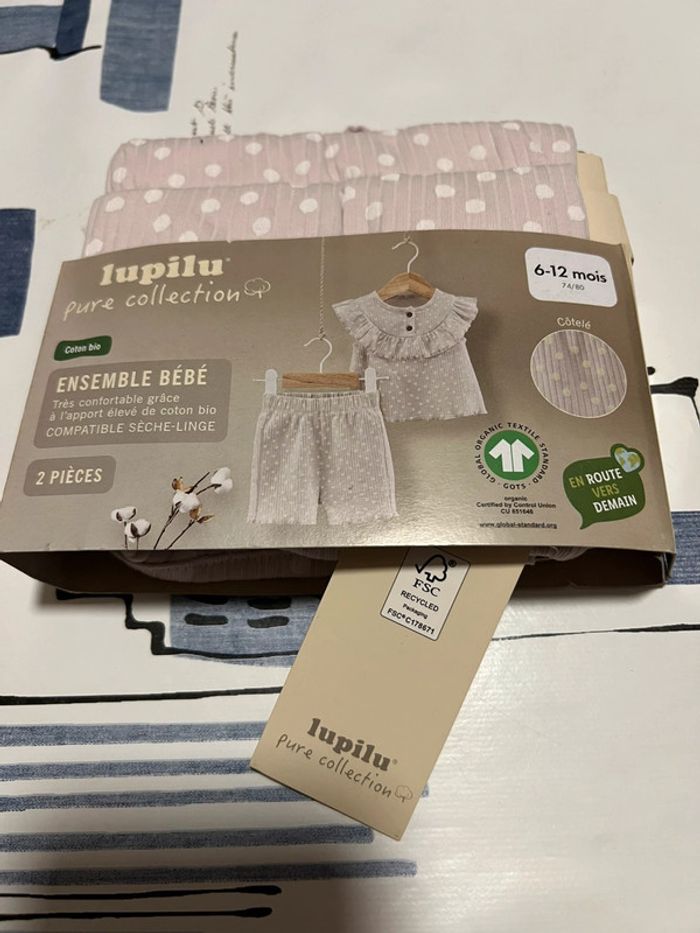 Ensemble bébé fille taille 6/12 mois marque Lupilu neuf !
