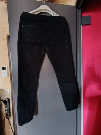 Vends jean noir