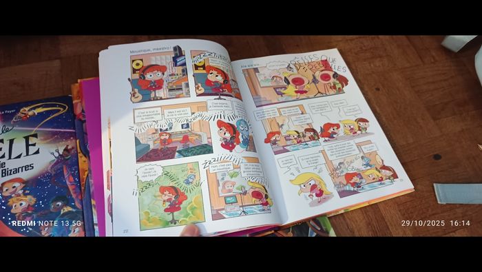 5 gros livres Adèle Mortelle - photo numéro 3