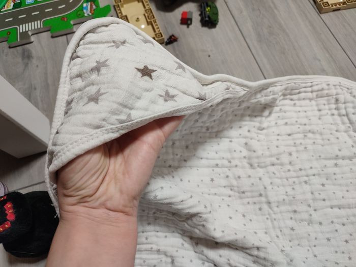 Cape de bain en tissu très bon état - photo numéro 3