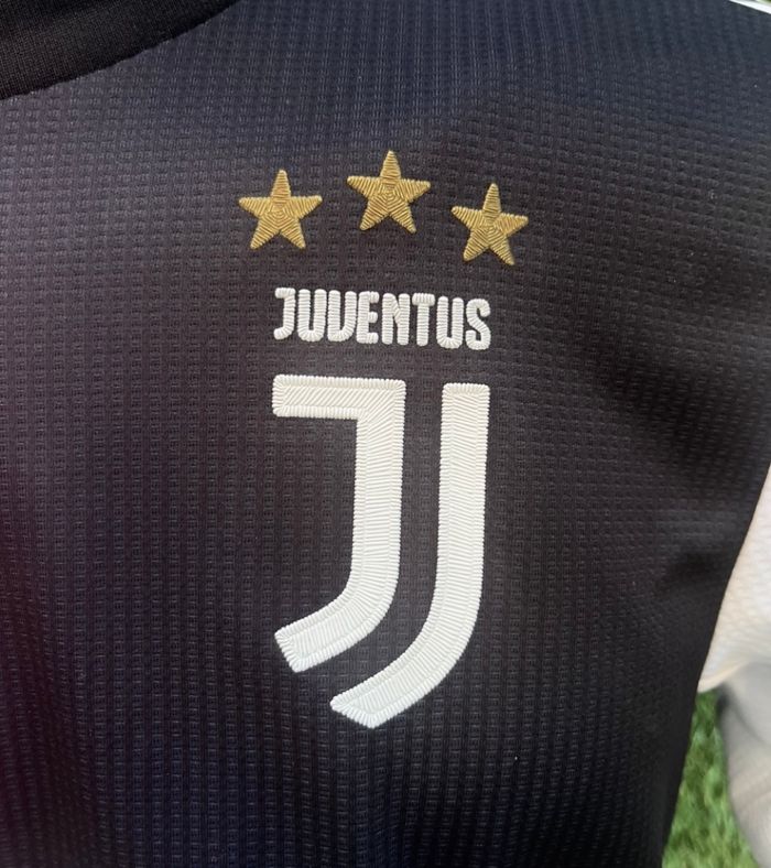 Maillot Ronaldo Juventus Turin - photo numéro 5