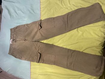 Cargo kaki très bon état