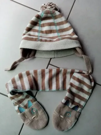 Bonnet et écharpe