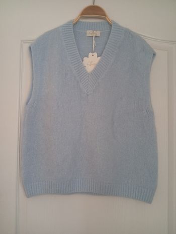 Pull sans manches neuf