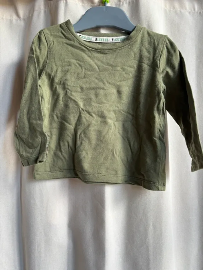 T-shirt roi lion  9-12 mois
