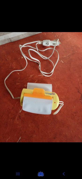 Chauffe biberon voiture