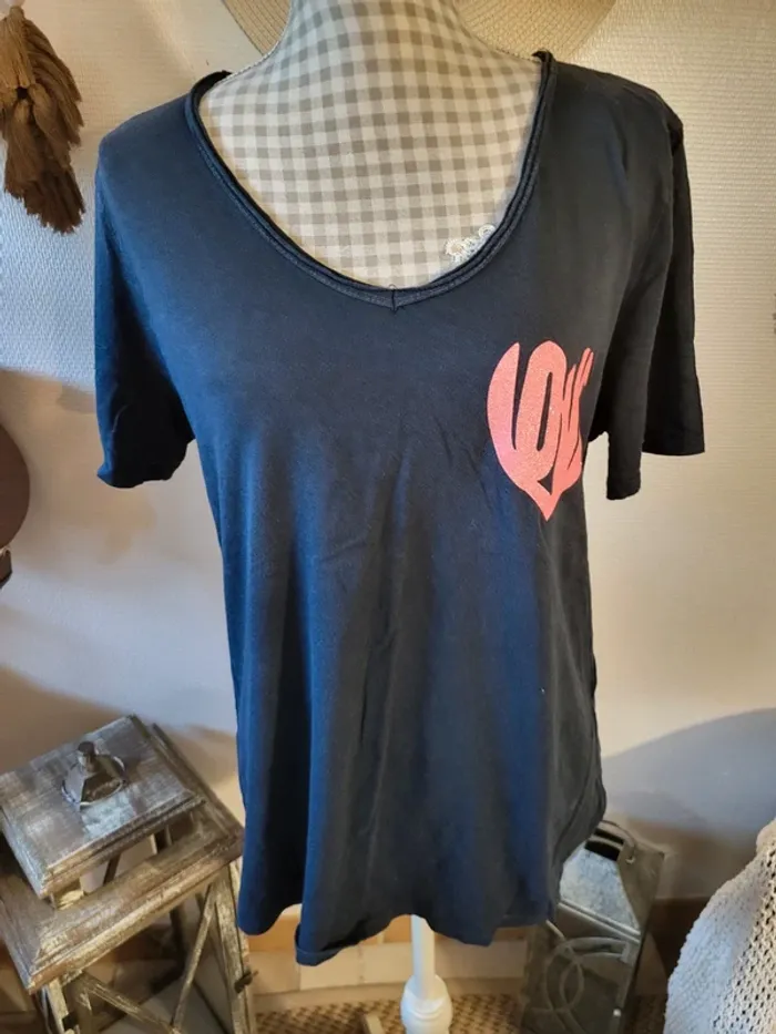 Tee-shirt love