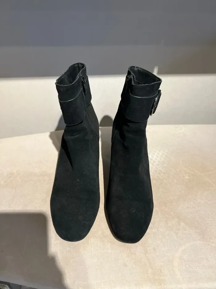 Bottines noirs - photo numéro 2
