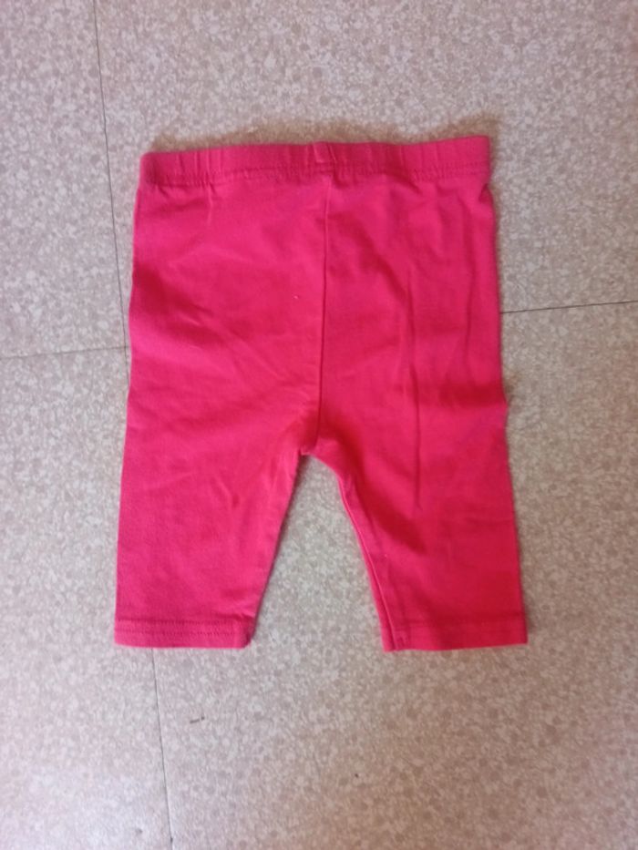 Un pantacourt 12 mois - photo numéro 2