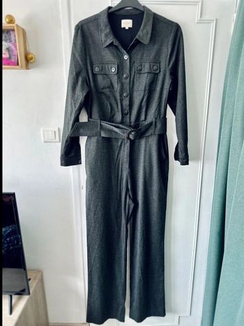 Combinaison pantalon en laine avec ceinture grise taille 46 Sézane
