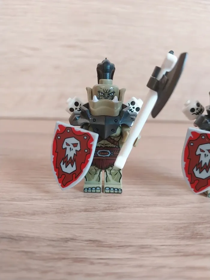 Figurines type lego 2 chefs guerriers orcs Warcraft - photo numéro 2