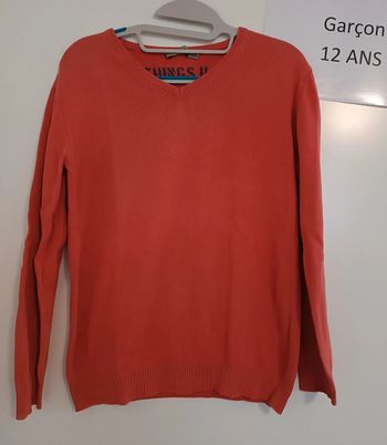Pull TAO 12 ans