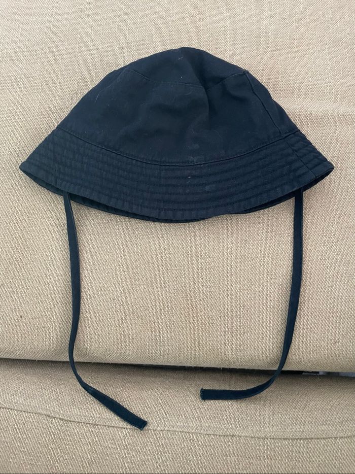 Chapeau bleu marine - photo numéro 2